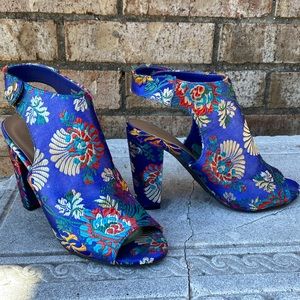 Bamboo Silk Embroidered Block Heels Size 8 ‘Frenzy’